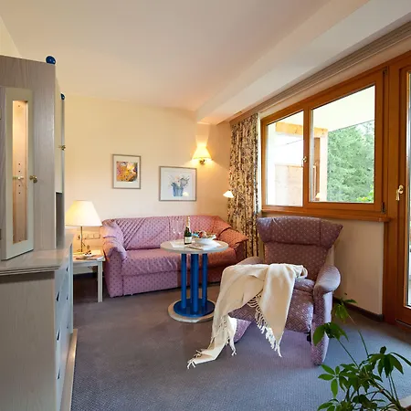 St. Oswald Готель Бад-Кляйнкірхгайм